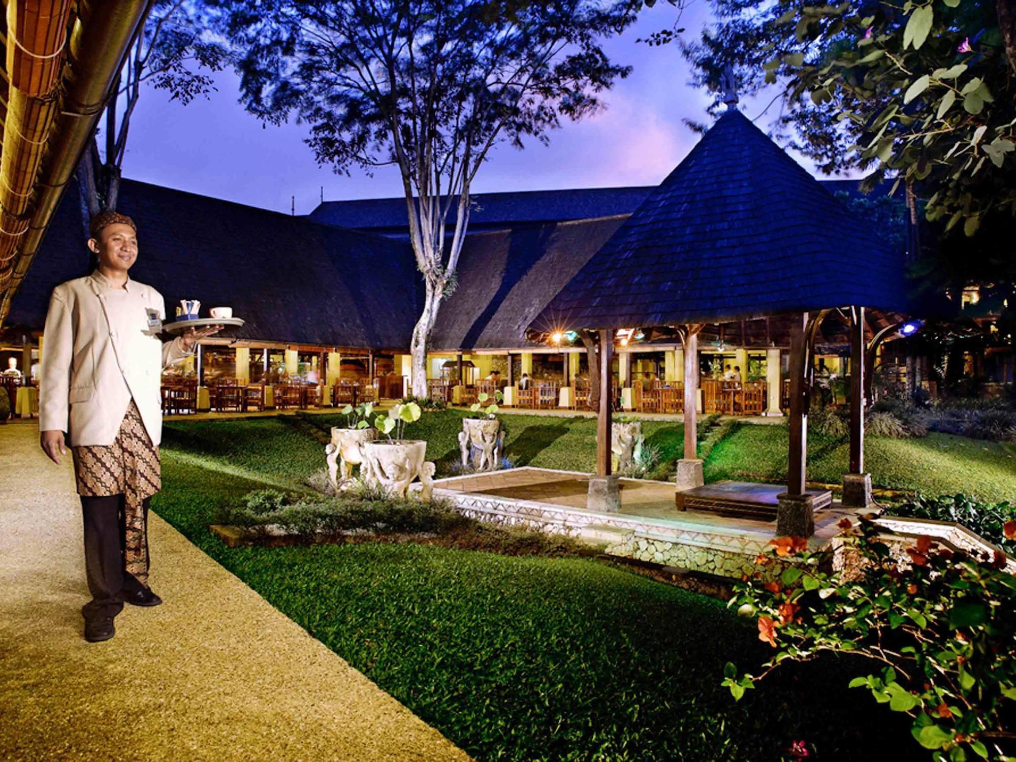 Hotel Ibis Styles Bogor Raya Extérieur photo